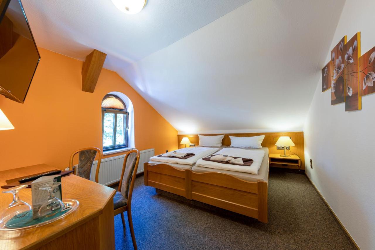 Hotel Zur Post Schönheide Esterno foto
